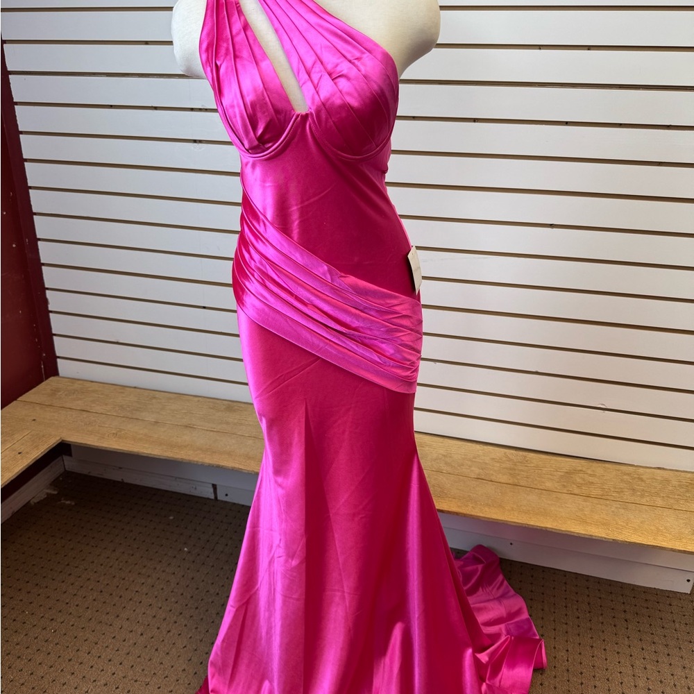 Elegant Pink Evening Gown